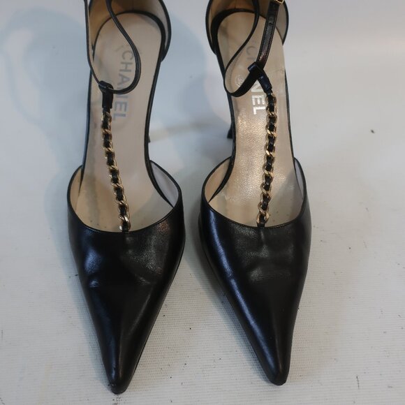 Authentic Chanel Black Pointy Leather Chain Link T-Strap Heels 39.5 US/9.5 - Picture 2 of 16